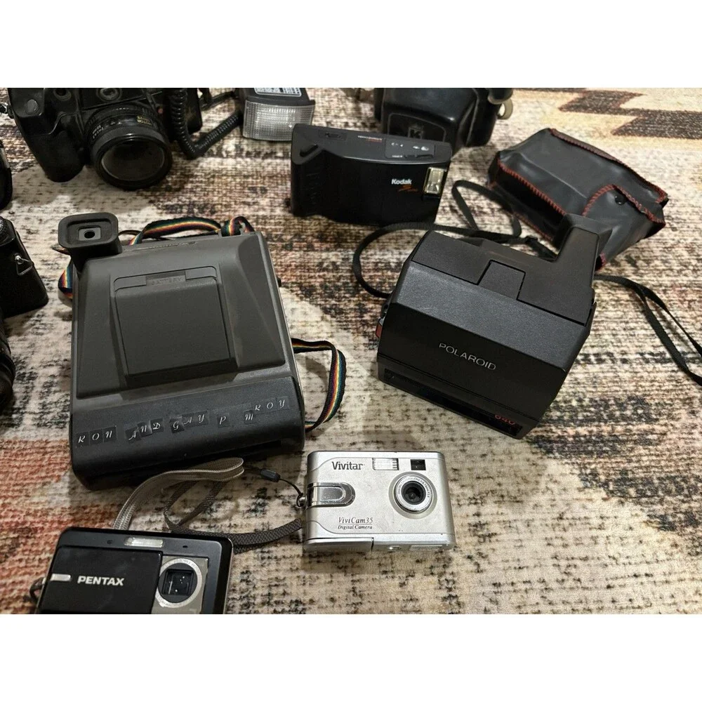 VINTAGE CAMERA LOT